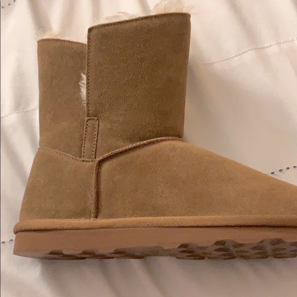 BRAND NEW!! NEVER WORN BOOTIES!!